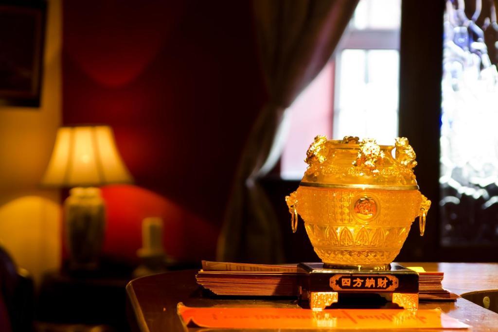 The Newbury Hotel 3*