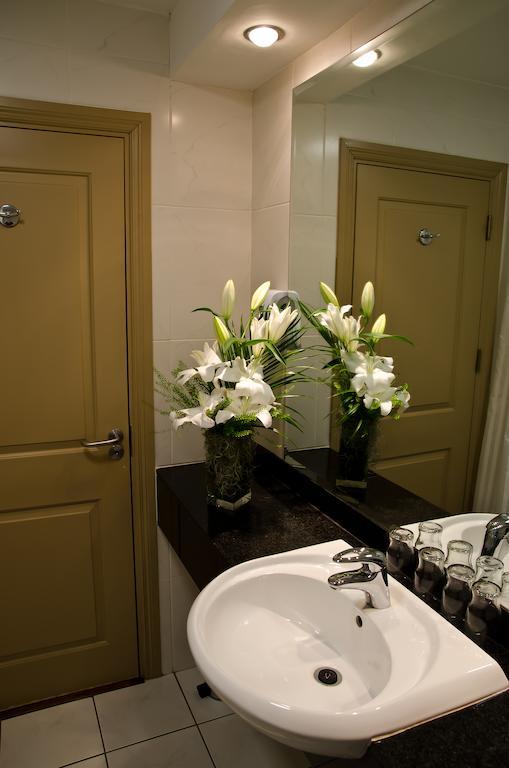 The Newbury 3*